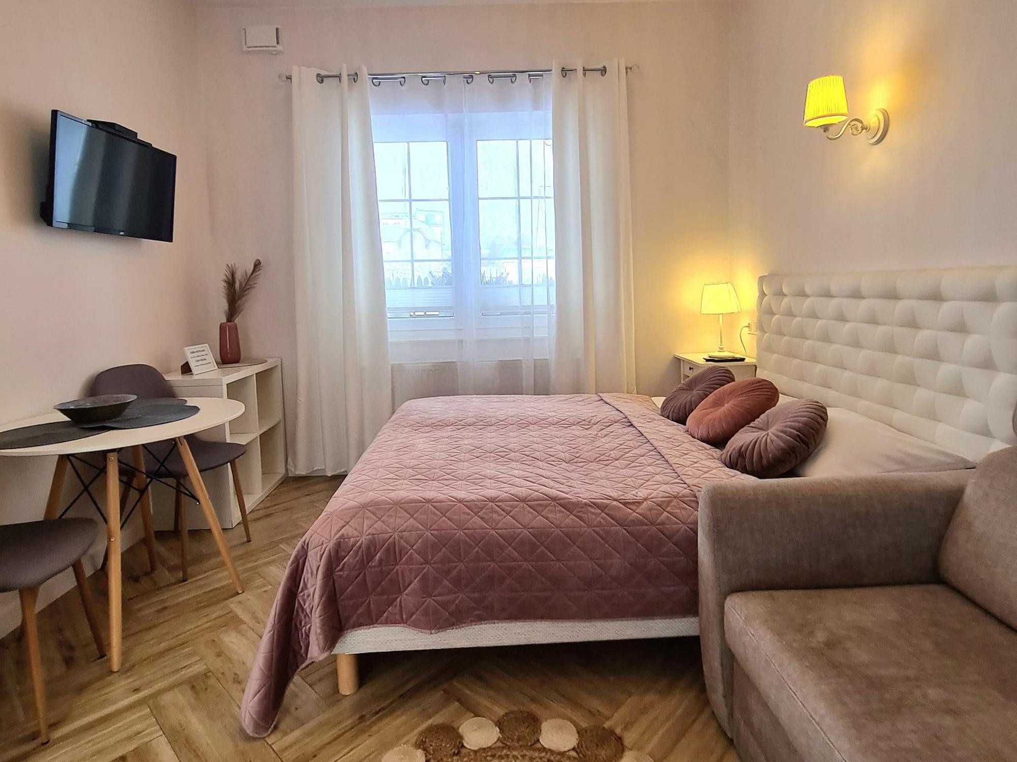 Apartamenty "La Villa" Z Klimatyzacja, Ogrodem, Parkingiem, Blisko Centrum กูโดวาสโดรยจ์ ภายนอก รูปภาพ