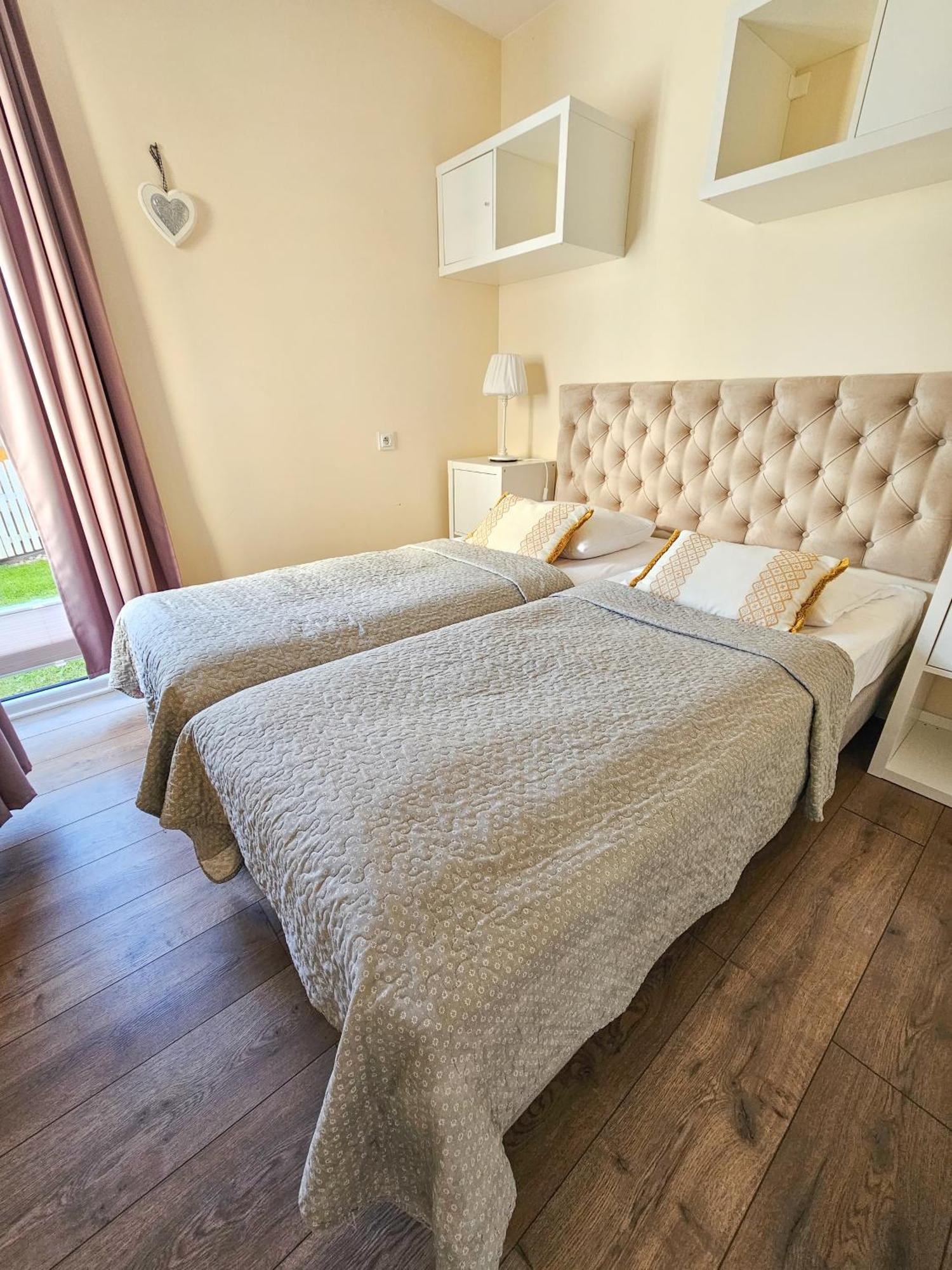 Apartamenty "La Villa" Z Klimatyzacja, Ogrodem, Parkingiem, Blisko Centrum กูโดวาสโดรยจ์ ภายนอก รูปภาพ