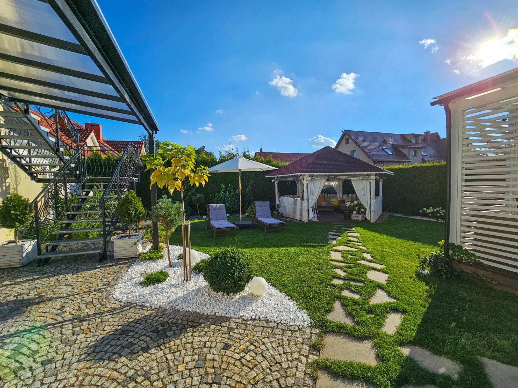 Apartamenty "La Villa" Z Klimatyzacja, Ogrodem, Parkingiem, Blisko Centrum กูโดวาสโดรยจ์ ภายนอก รูปภาพ