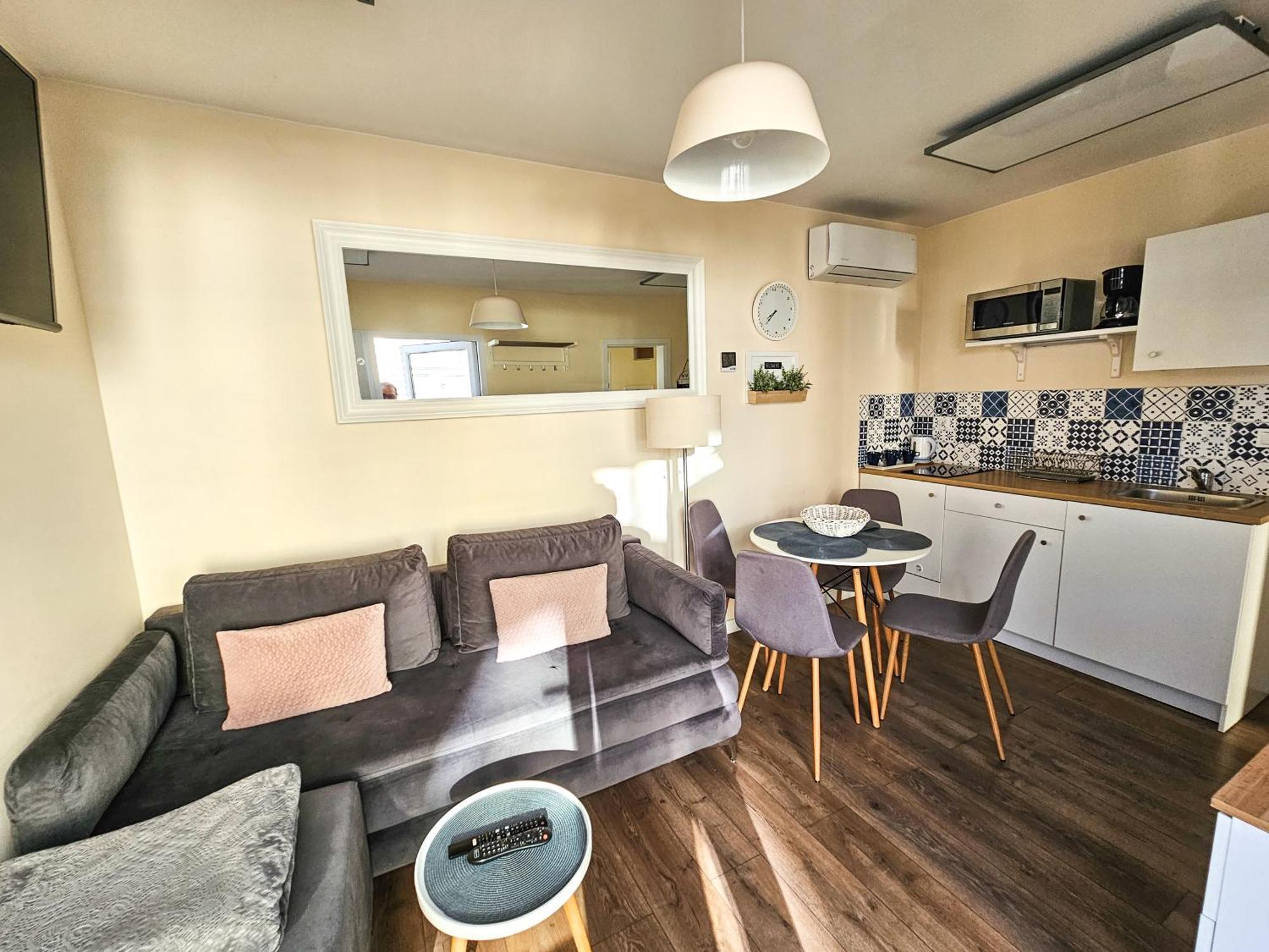 Apartamenty "La Villa" Z Klimatyzacja, Ogrodem, Parkingiem, Blisko Centrum กูโดวาสโดรยจ์ ภายนอก รูปภาพ
